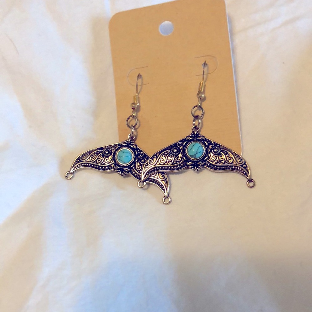 Turquoise whale tail earrings 🥰